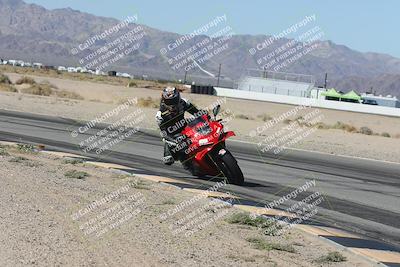 media/Oct-30-2025-Racers Edge (Thu) [[dabbdaf680]]/3-B Group/Session 3 (Turn 15 Inside)/